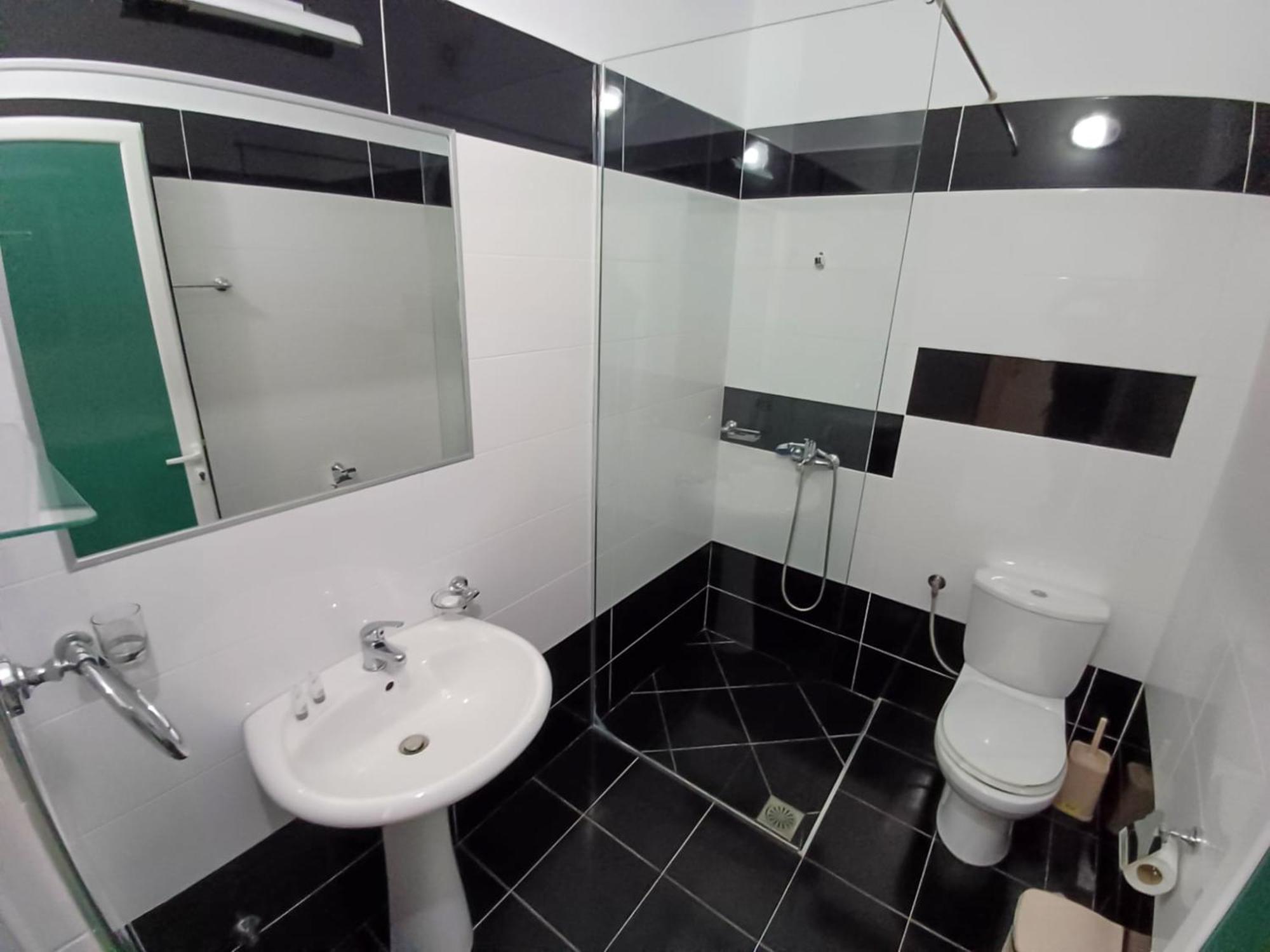 Hotel Sherifi ซารานเดอ ภายนอก รูปภาพ