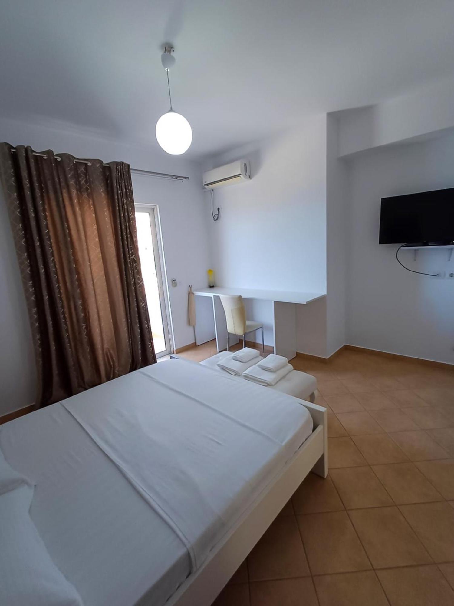 Hotel Sherifi ซารานเดอ ภายนอก รูปภาพ
